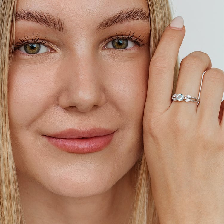 Verlobungsring mit Aquamarin und Moissaniten Halym 162532