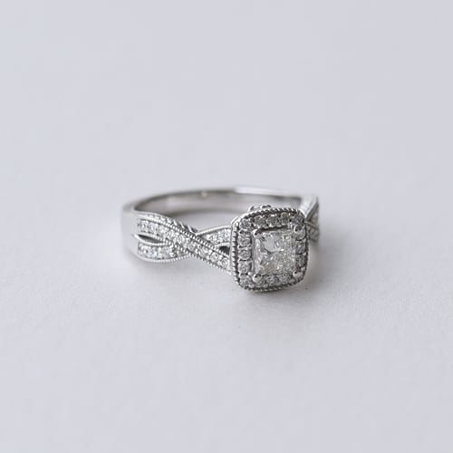 Wunderschöner Diamantring mit Princess Diamanten