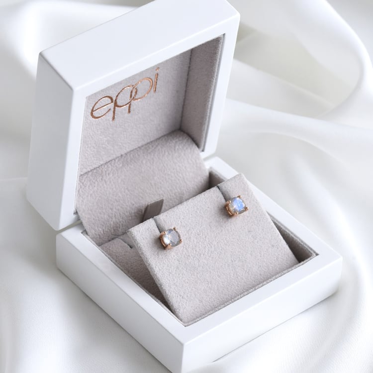 Elegante goldene Ohrringe mit Labradoriten Bernice 79950