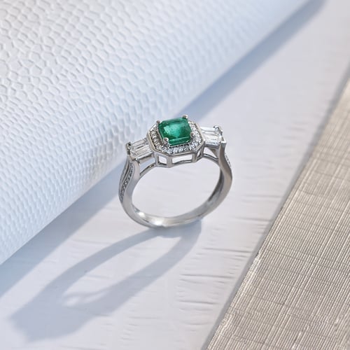 Goldener Smaragdring mit Diamanten Carli