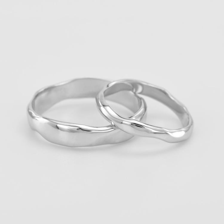 Unregelmäßige Trauringe mit glänzender Oberfläche Parnell 76502