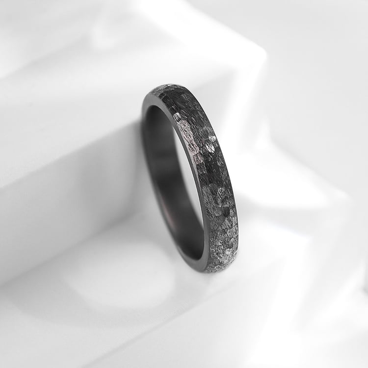 Gehämmerter Ring aus Tantal Rosser 157150