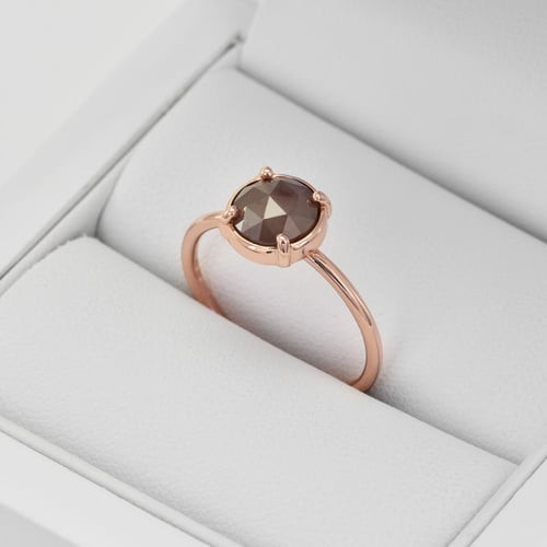 Goldener Ring mit Diamant im Rosenschliff Vertius