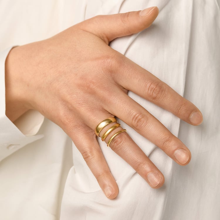 Abgerundete Eheringe aus Gold Ebie 156843