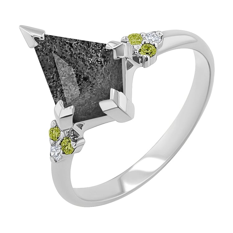 Außergewöhnlicher Ring mit dendritischem Quarz und Olivin Kettil 148410