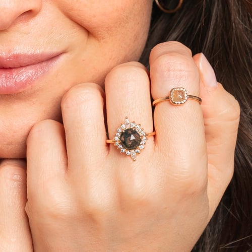 Eleganter Ring mit Moosachat und Moissaniten Melia