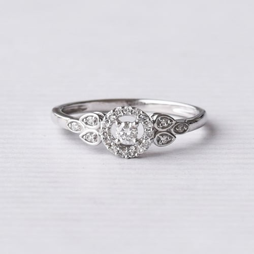 Goldring mit Diamant im Halo-Stil Avila
