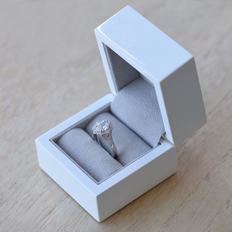 Verlobungsring aus Gold mit Diamanten 60949