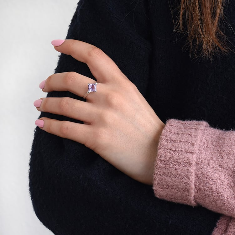 Silberner Ring mit Princess Amethyst Neola 79379