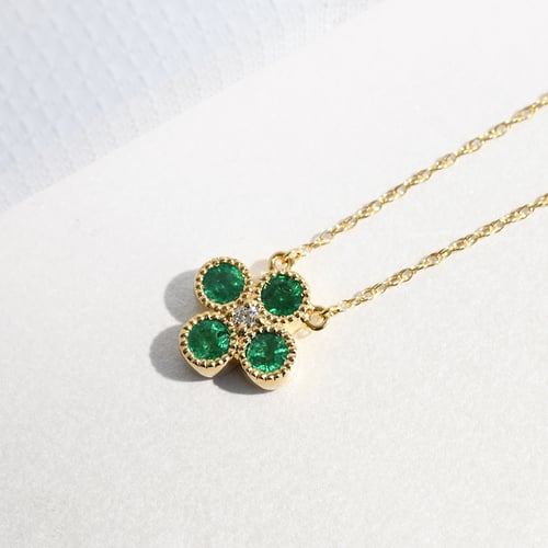 Set aus Smaragdschmuck mit Diamanten Midora