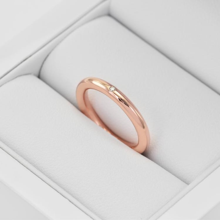 Dezente Trauringe aus Gold mit Diamant Alays 30002