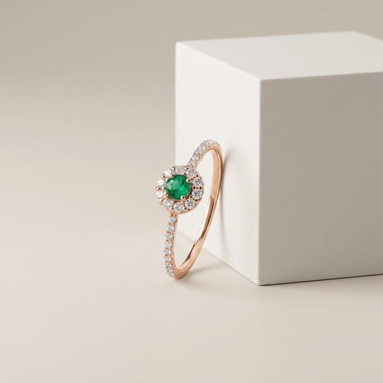 Silber Halo-Ring mit Smaragd und Lab Grown Diamanten Lys 171120