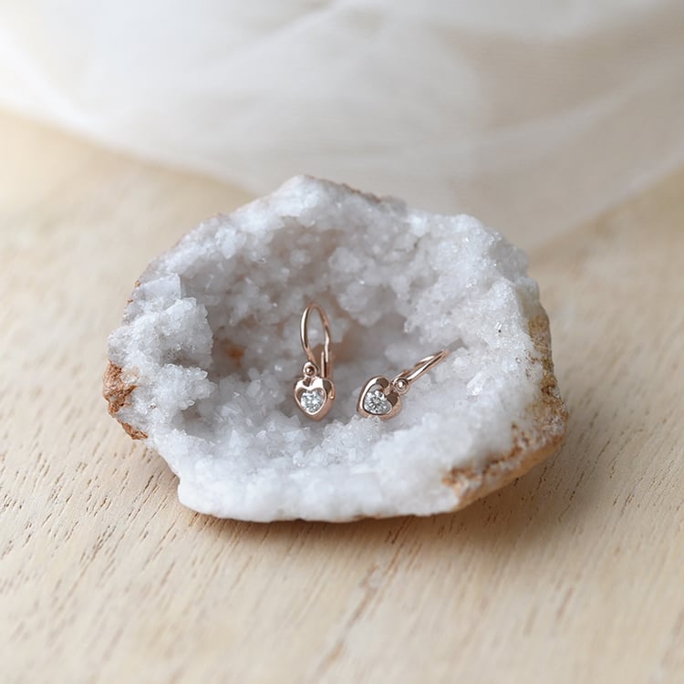 Goldene Kinderohrringe in Herzform mit Lab Grown Diamanten Aurora 145070