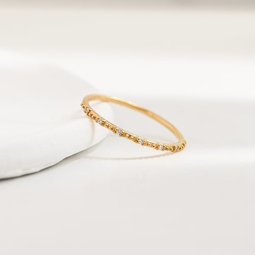 Minimalistischer Ring mit Diamanten Tess