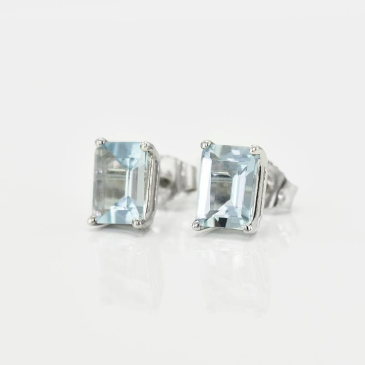 Klassische Goldohrringe mit Aquamarinen Handan 15410