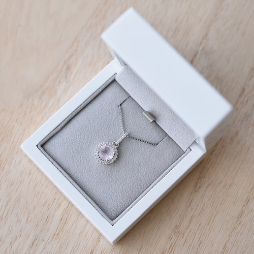 Silberne Halo-Anhänger mit Rosenquarz Atia