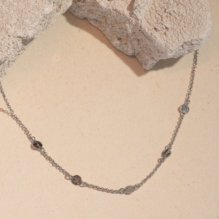 Silberne Kette mit kleinen Plättchen Ansel 101191