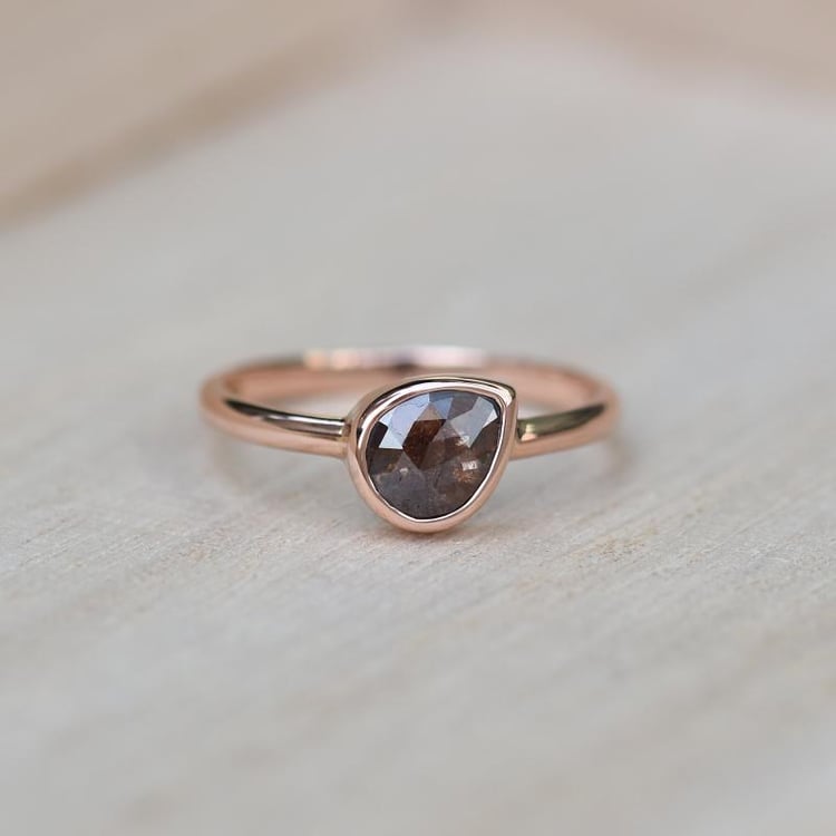 Ring mit pear Salt and Pepper Diamant Camilia 44245