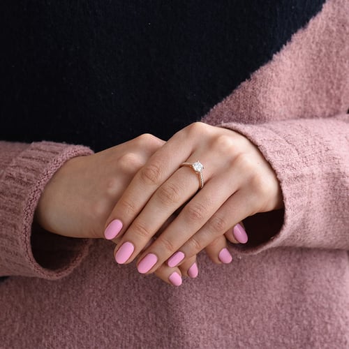 Verlobungsring mit Moissanit und Lab Grown Diamanten Ulani