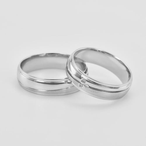Goldene Trauringe mit Diamanten Eloy