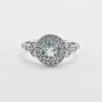 Verlobungsring im Halo-Stil mit Aquamatin und Diamanten Varana