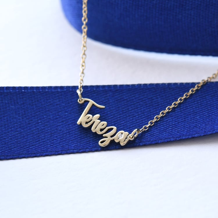 Goldene Namenskette mit Gravur Ihrer Wahl und Diamant Dovev 78460