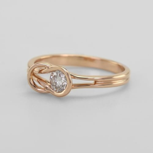 Modischer Verlobungsring mit Diamant Cereah