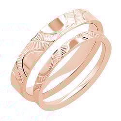 Eheringe mit der Gravur von Sonnenmotiven Villa