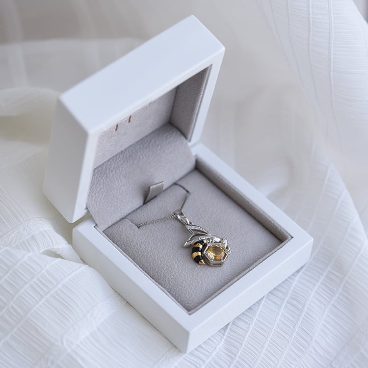 Anhänger mit Biene und Citrin 64057