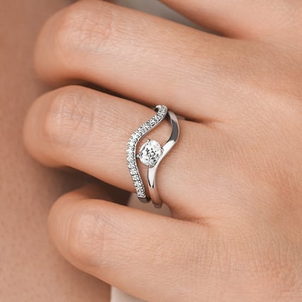 Romantisches Verlobungs-Set mit Diamantringen Zora