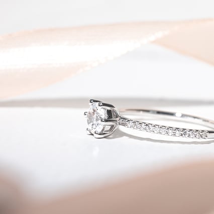 Verlobungsring mit 0.47ct IGI-zertifiziertem Lab Grown Diamanten Cynthia