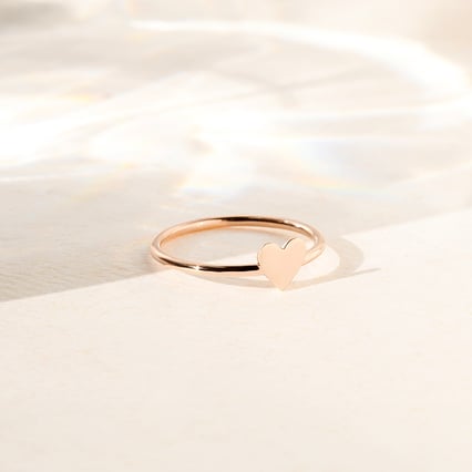 Minimalistischer Goldring mit Herz Ottilie