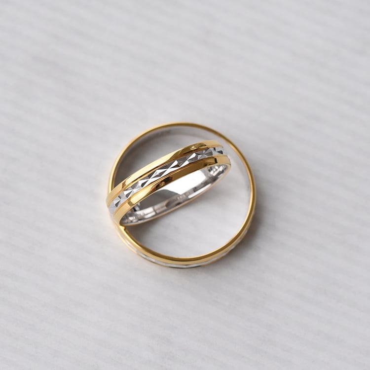 Ringe aus Gold 72380