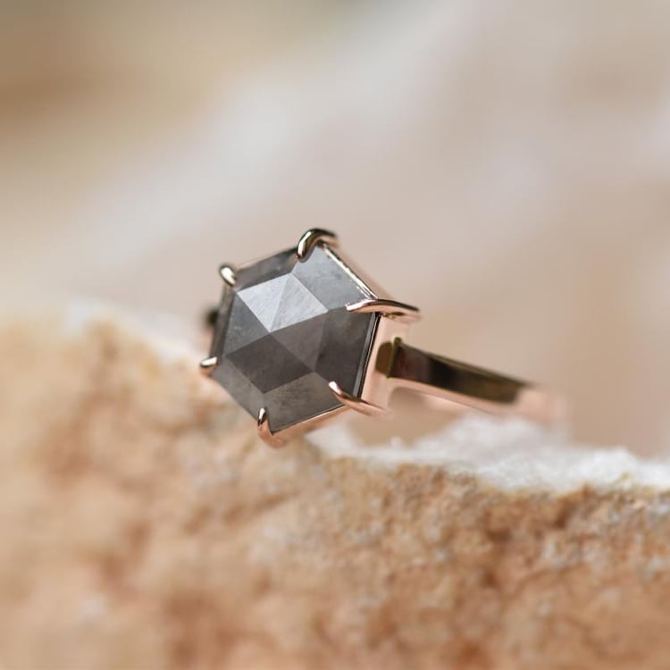 Ring mit Salt and Pepper Diamant Libertad 44363