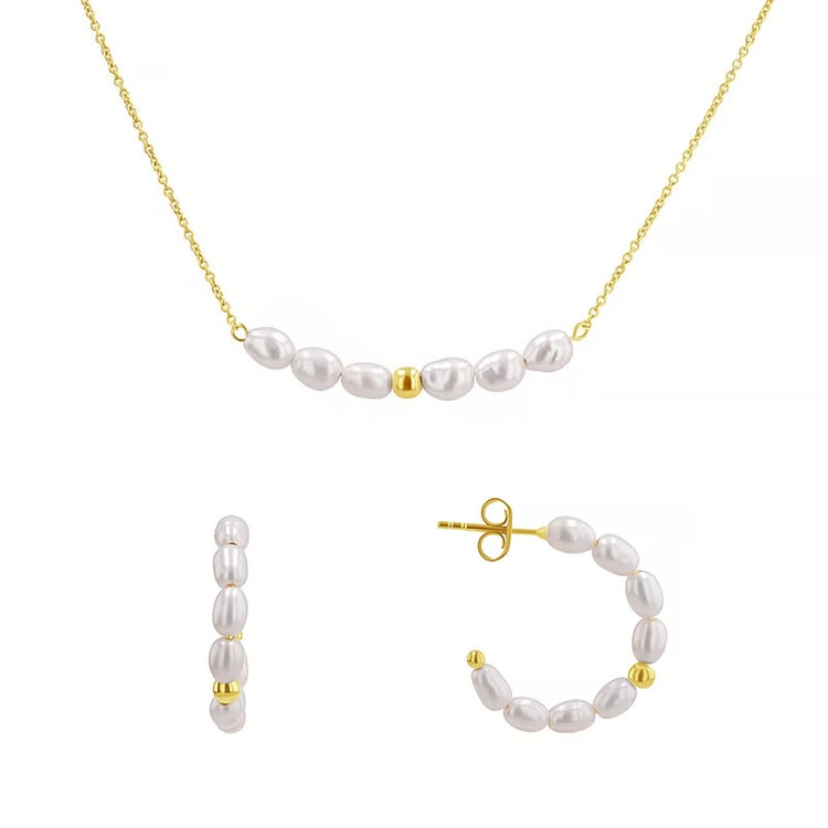 Silbernes Schmuckset mit Perlen