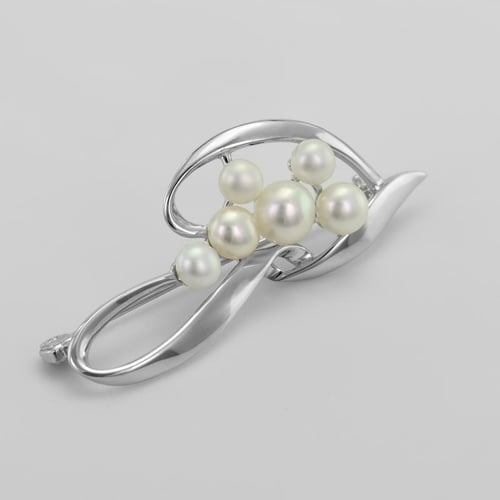 Elegante Brosche mit Perle Averli