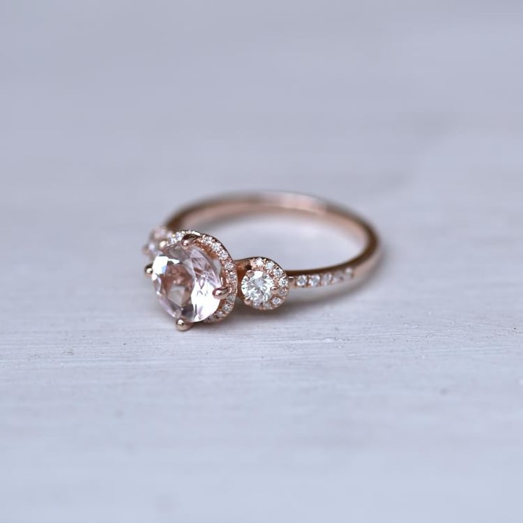 Verlobungsring aus Gold mit Morganit und Diamanten Wirk 48284