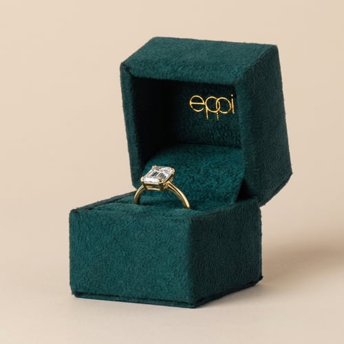 Scheidungsring mit Halblünette Diamanten in Emerald-Form Carsen