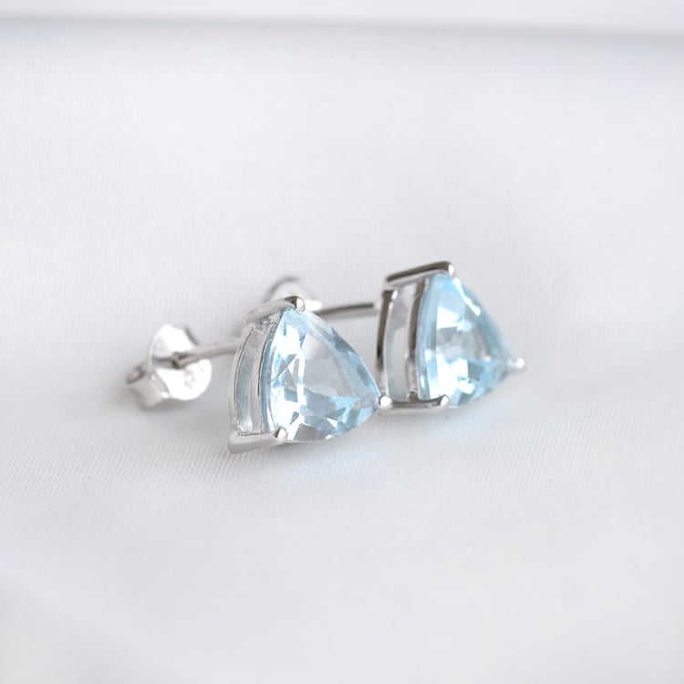 Silberne Ohrringe mit himmlisch blauen Topasen Nellie 78714