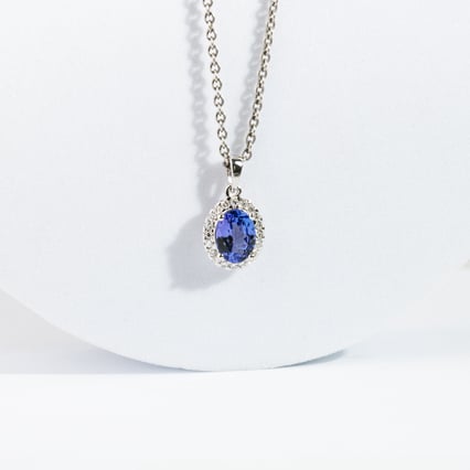 Anhänger mit Tansanit und Diamanten Maze