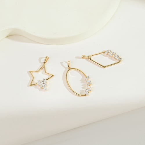 Anhänger aus Gold mit Lab Grown Diamanten Flora