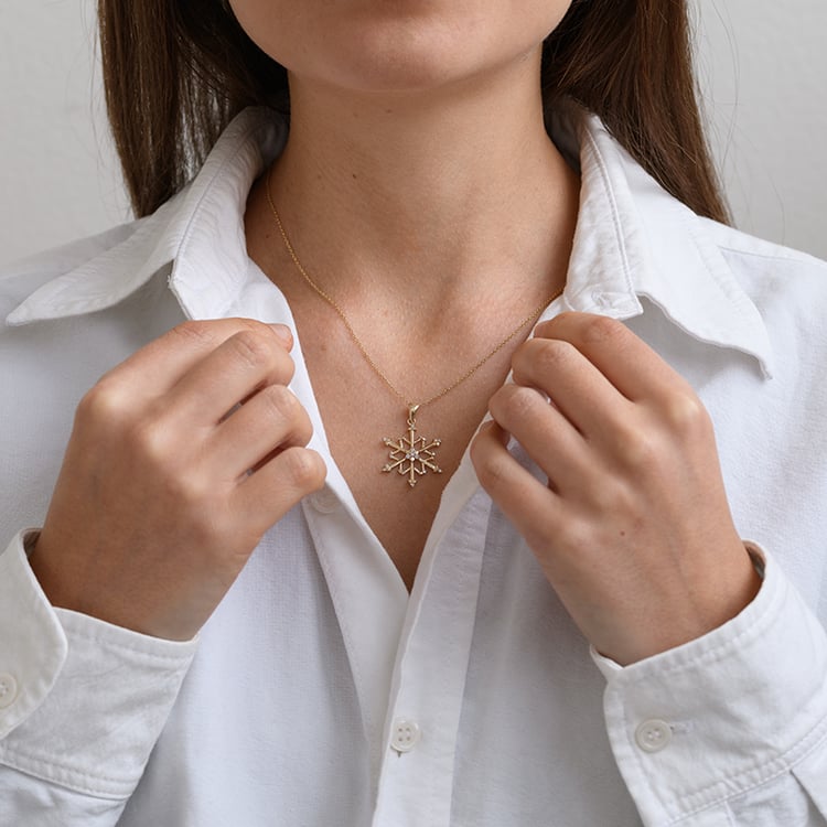 Schneeflocke mit Diamanten Aya 134146