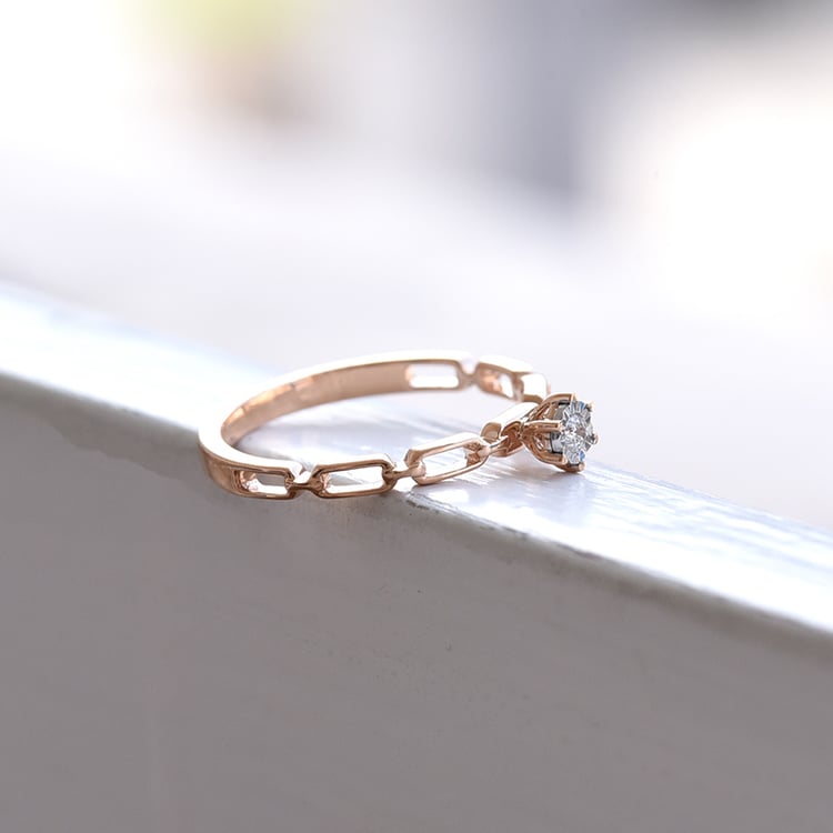 Unkonventioneller Diamantring Suzanne 84424