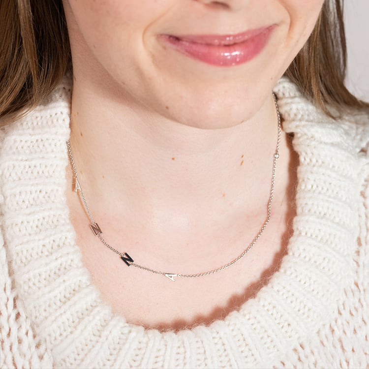 Halskette mit vier Buchstaben Ihrer Wahl und Diamanten Lupe 151202