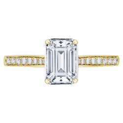 Verlobungsring mit Diamanten im Smaragdschliff Rafa