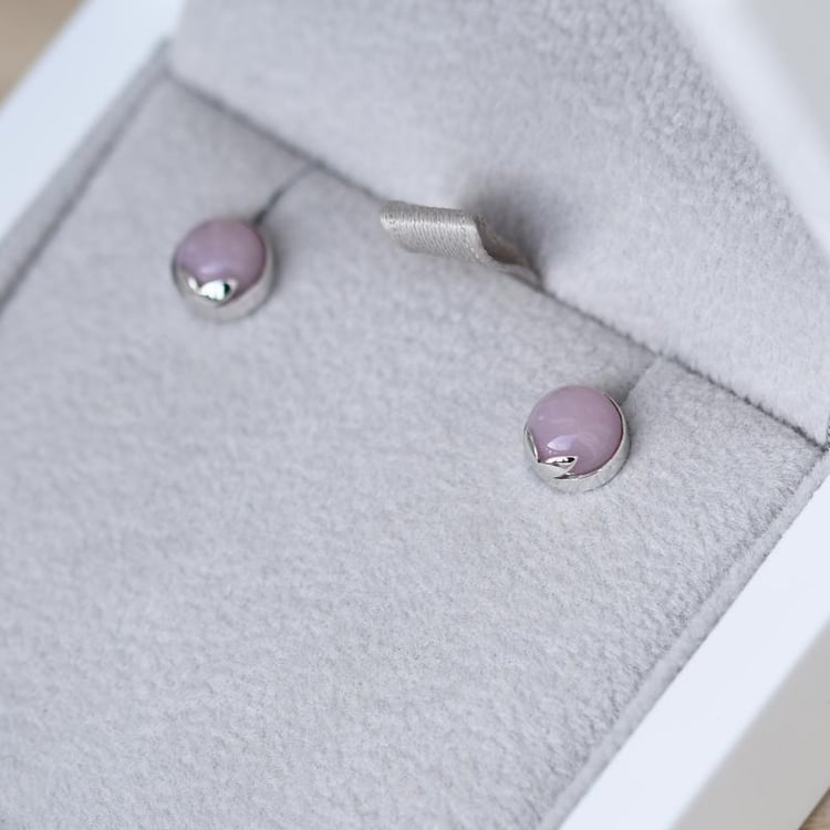 Goldene Ohrringe mit rosa Opal in Cabochon-Schliff Erica 49898