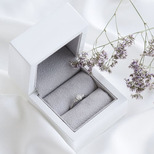 Verlobungsring mit Diamanten Tanjel