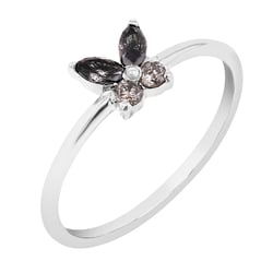 Ring mit Salt and Pepper Diamanten in Schmetterlingsform Romy