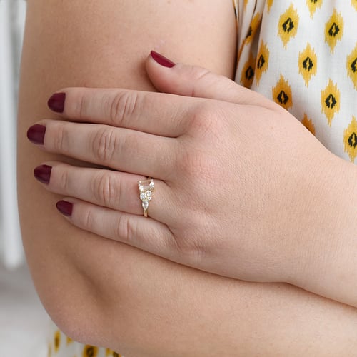 Cluster Ring mit Morganiten, Diamant und Saphir Ivonne