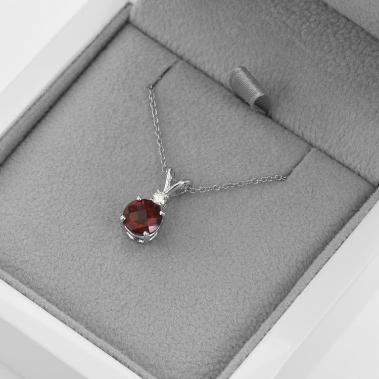 Runder Granat im goldenen Anhänger mit Diamanten Emolyna 19578